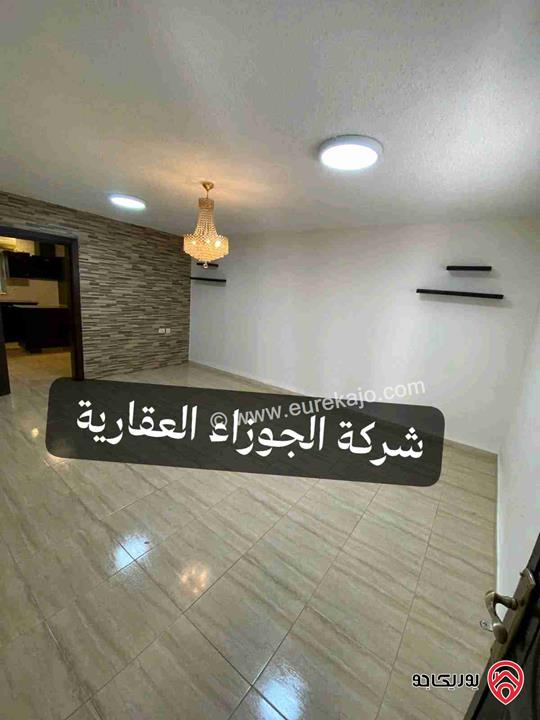 شقة فارغة شبه ارضية مساحة 90م للايجار في عمان - الذراع الغربي مجددة بالكامل