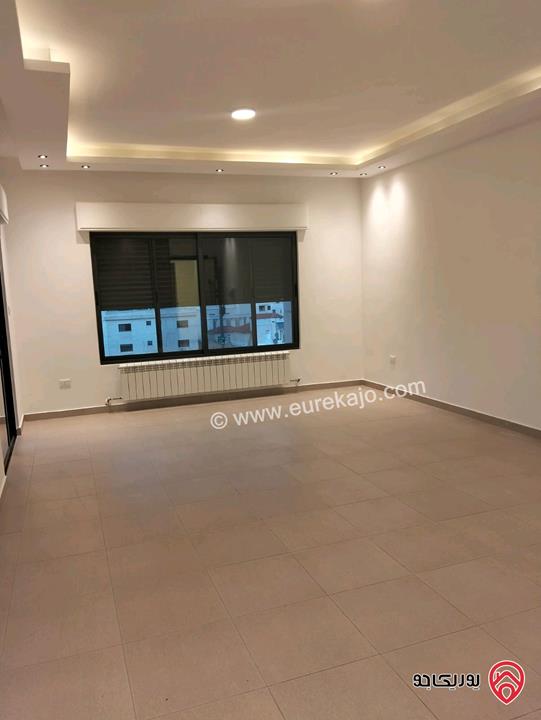 شقة فارغة طابق أول مساحة 90م للايجار في عمان - ضاحية النخيل 