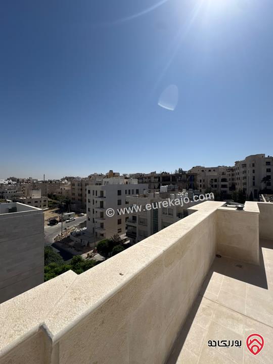 شقة طابق ثالث دوبلكس مساحة 238م مع ترس خارجي 140م للبيع في عمان - الدوار الرابع