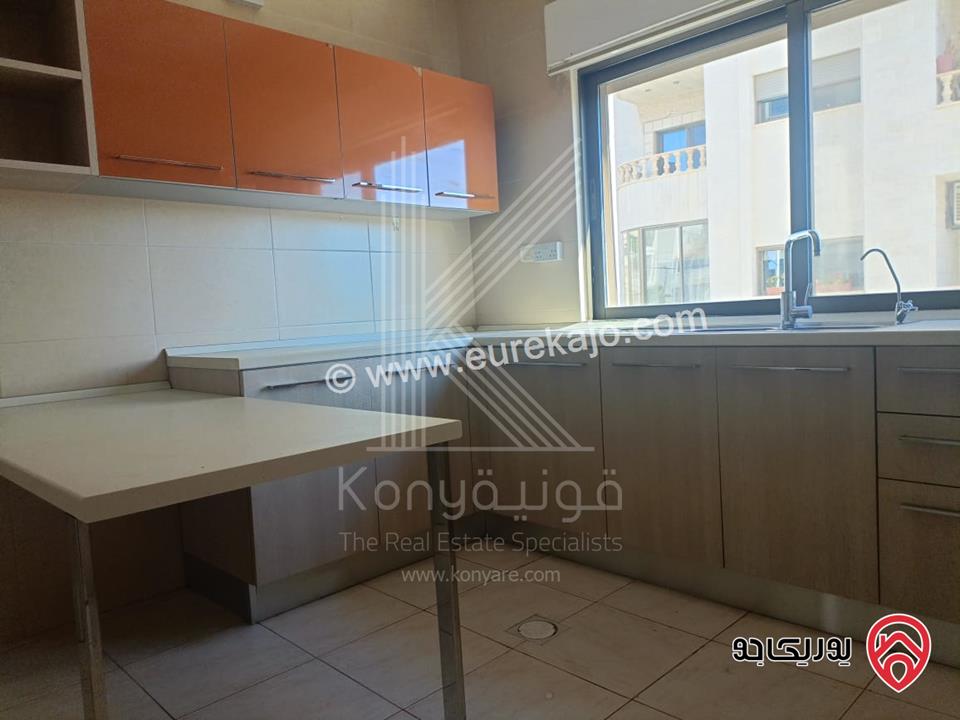 شقة مميزة مساحة 167م طابق أول للبيع في عمان - دير غبار