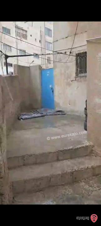 عمارة على ارض 245م للبيع في عمان - منطقة ماركا الشمالية 