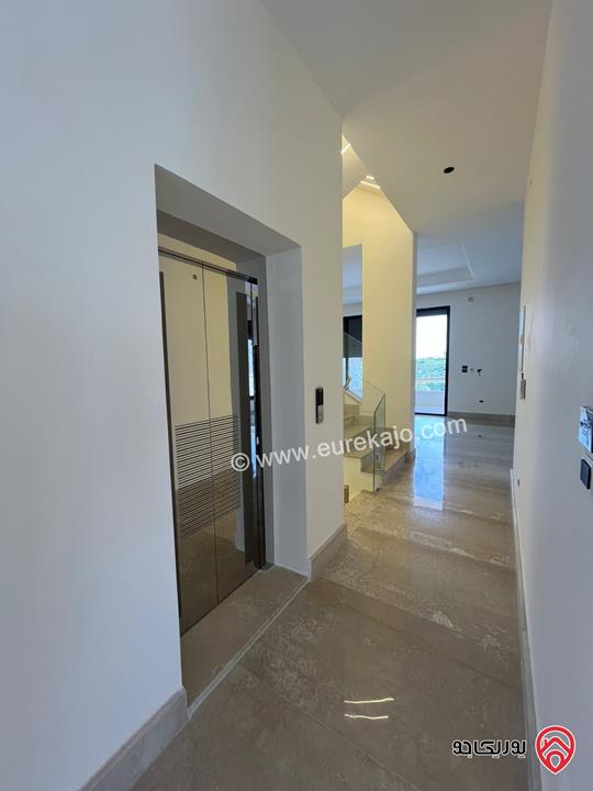 فيلا مساحة الارض 500م مساحة البناء 700م للبيع في عمان - دابوق