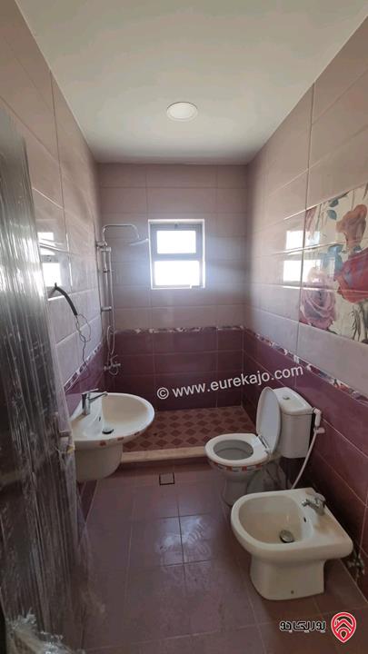 شقة طابق ثاني مساحة 159م للبيع في عمان - ابو نصير