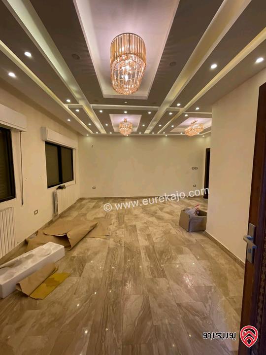 شقة أرضية مساحة 166م داخلي و 250م خارجي للبيع في عمان - الشميساني