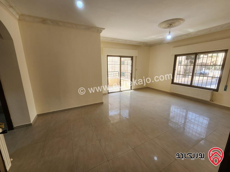 شقة مساحة 135م طابق أول للايجار في عمان - الجبيهة