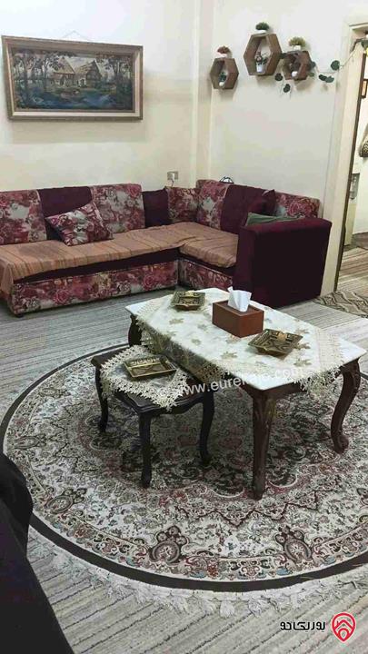 شقة مشاع مساحة 70م في عمارة اربع طوابق وتسويتين ومخازن وتابع للشقة مخزن للبيع في عمان - الهاشمي الشمالي