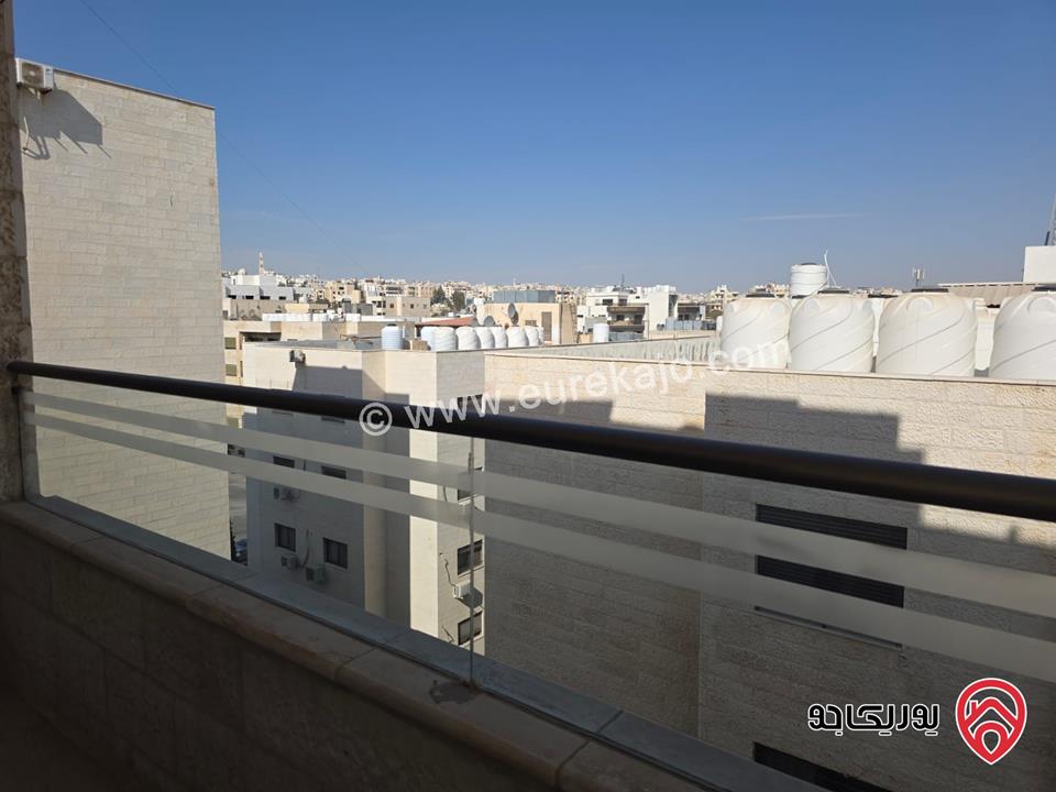 شقة طابق ثالث مساحة 180م للبيع في عمان - خلدا 