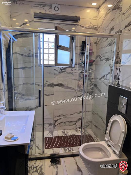 شقة فاخرة طابق ثالث مساحة 190م للبيع في عمان - خلدا