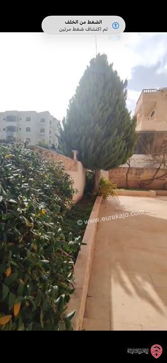 شقة ارضية مساحة 150م داخلي و 150م خارجي للبيع في عمان - تلاع العلي 