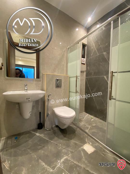 شقة فارغة للايجار طابق ثاني في عمان - خلدا مساحة 140م تشطيبات و ديكورات عصرية فاخرة تصلح للعرسان بسعر مميز