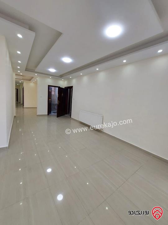 شقة مساحة 190م طابق أول للبيع في عمان - تلاع العلي