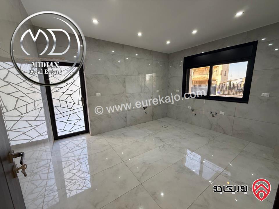 شقق أرضي و شبه أرضي جديدة للبيع في عمان - المدينة الرياضية مساحات 130م & 170م تشطيبات ديكورات سوبر ديلوكس بأسعار مميزة