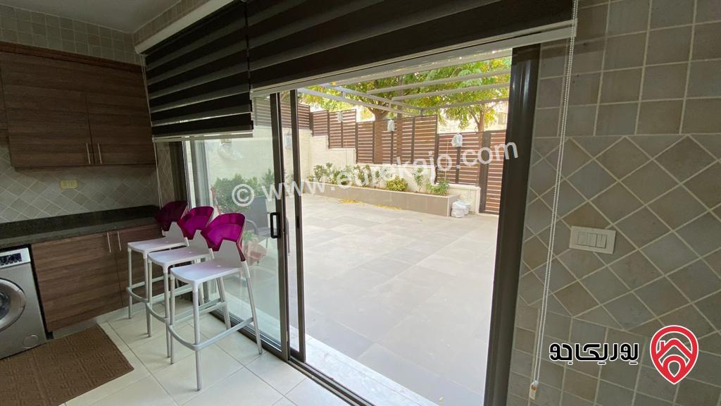 شقة أرضية طابقية مفروشة مساحة 302م داخلي و 70م خارجي للايجار في عمان - دير غبار