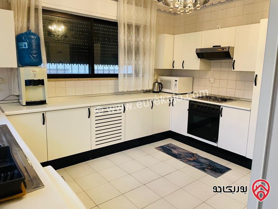 شقة مفروشة طابق اول من فيلا مساحة 150م للايجار مفروشة في عمان - الجبيهة 