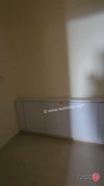 شقة طابق ثاني مساحة 200م للايجار في عمان - دير غبار قرب زيت وزعتر 