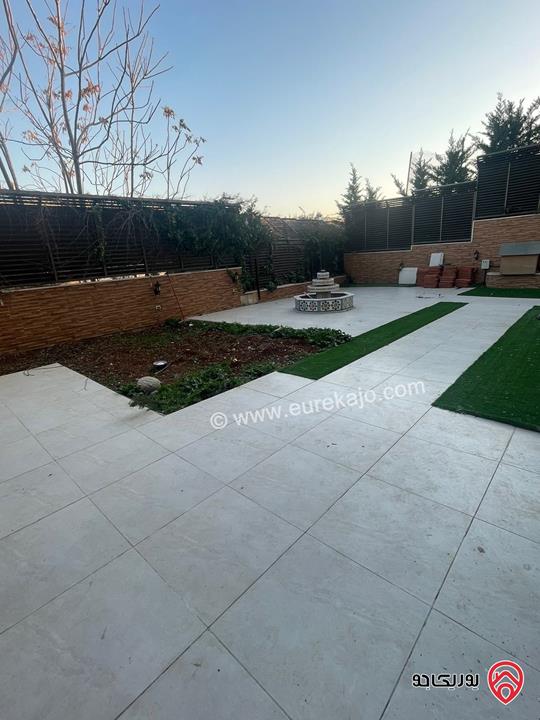 شقة شبه أرضية مساحة 245م داخلي و 250م خارجي للبيع في عمان - عبدون