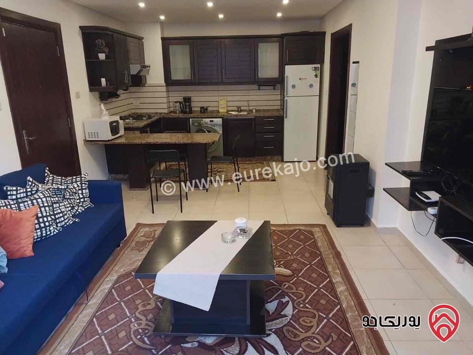 شقه للايجار في عمان - الدوار السابع مساحة 80م + 130م شبه ارضي قرب الترخيص