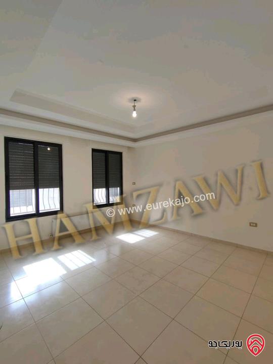 شقة سوبر ديلوكس طابق ثالث دوبلكس مساحة 215م للايجار في عمان - البنيات طريق المطار 