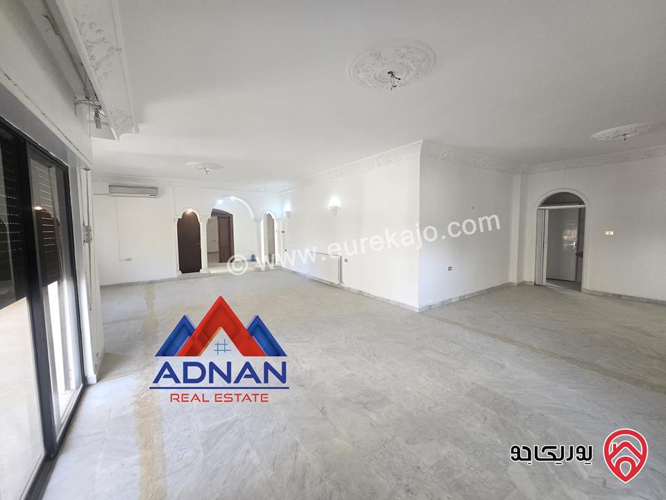 فيلا مستقلة مساحة 500م على أرض 803م للبيع في عمان - تلاع العلي شارع المدينة المنورة