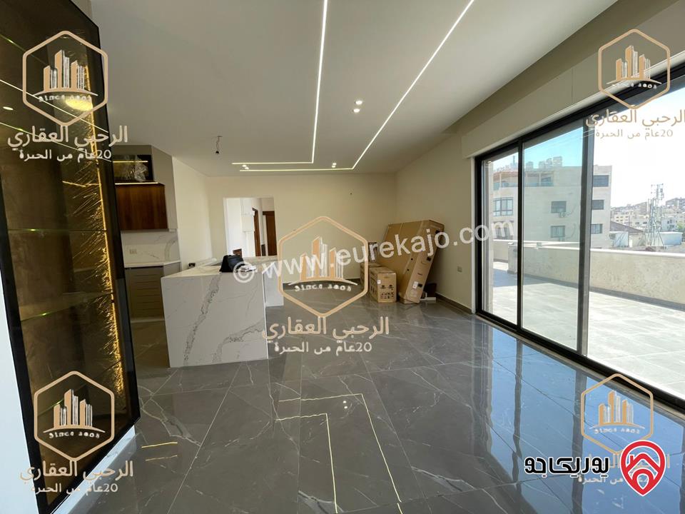 روف المساحة  140 متر مربع داخلي + 70 متر مربع تراسات خارجية للايجار في عمان -  تلاع العلي
