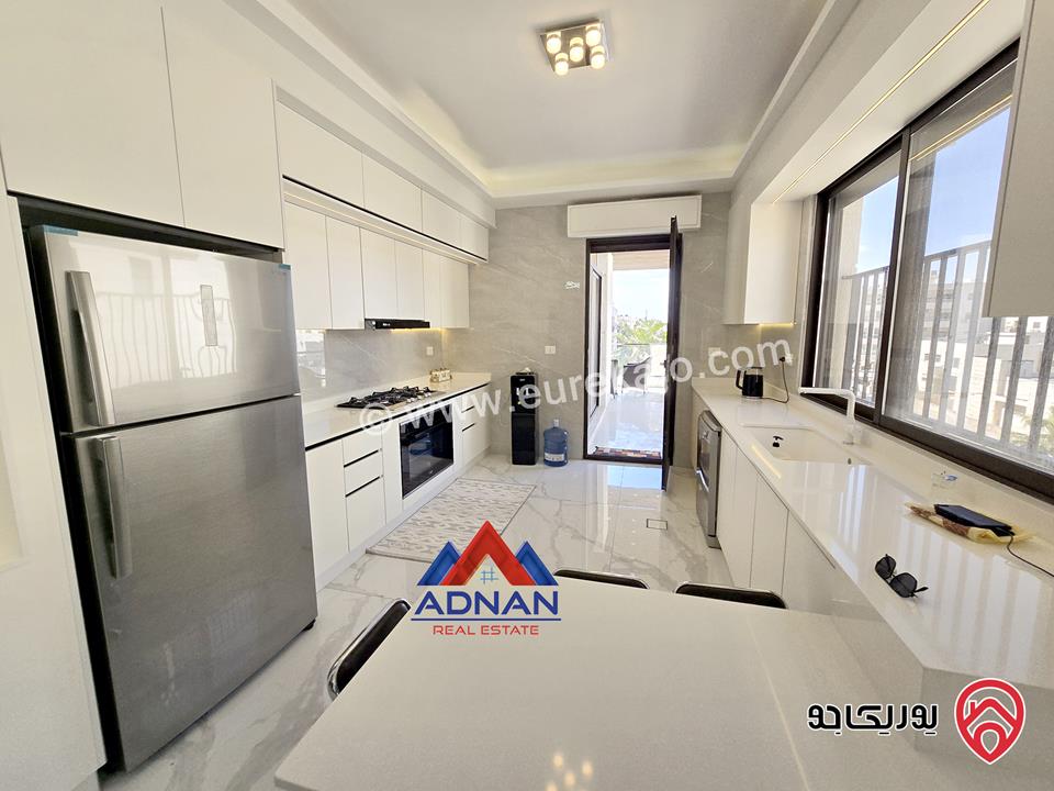 شقة طابق ثالث دوبلكس مساحة 250م مفروشة للإيجار في عمان - عبدون 