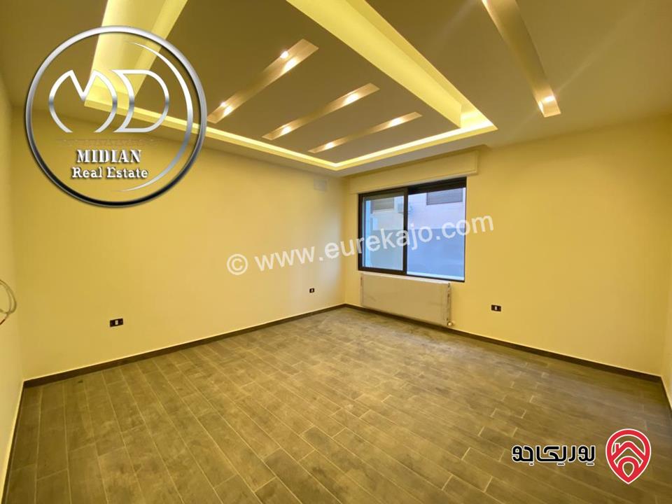 شقق جديدة للبيع في عمان - خلدا مساحات 250م 4 نوم تشطيبات و ديكورات سوبر ديلوكس اطلالة جميلة