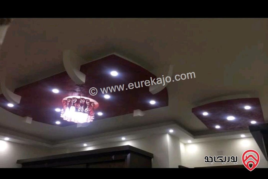 شقة طابقية طابق أرضي مساحة 248م داخلي و 80م خارجي للبيع في الفحيص