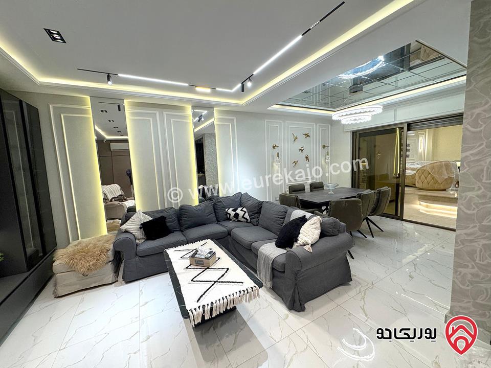 شقة شبه أرضية مساحة 135م داخلي مع حديقة 130م مفروشة بالكامل للايجار في عمان - عبدون