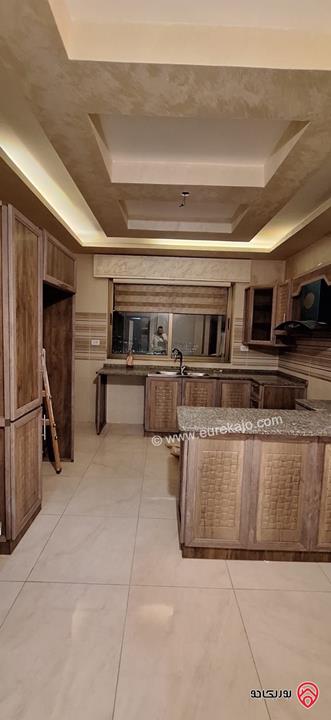 شقة طابق ثالث مساحة 140م للإيجار في عمان - ابو نصير 