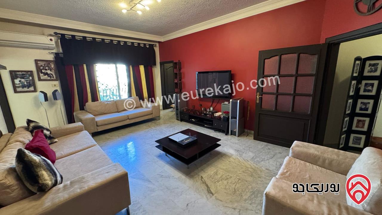 شقة مساحة 235م طابق ثاني للبيع في عمان - دير غبار 