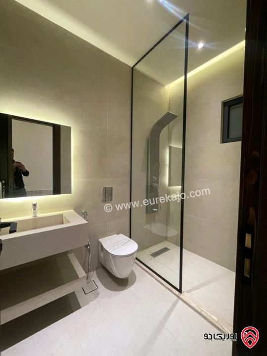 شقة طابق ثالث دوبلكس مساحة 220م لم تسكن بعد للايجار في عمان - حي الصحابة 