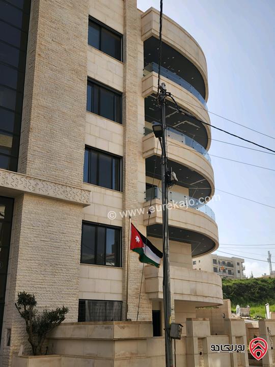 شقق طابق اول مكرر مساحة 231م للبيع في عمان - حي الصحابة