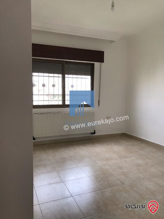 شقة مميزة للبيع في عمان خلدا - خلف بردايس وقرب مدارس المستقلة طابق ثالث 191م بسعر مغري