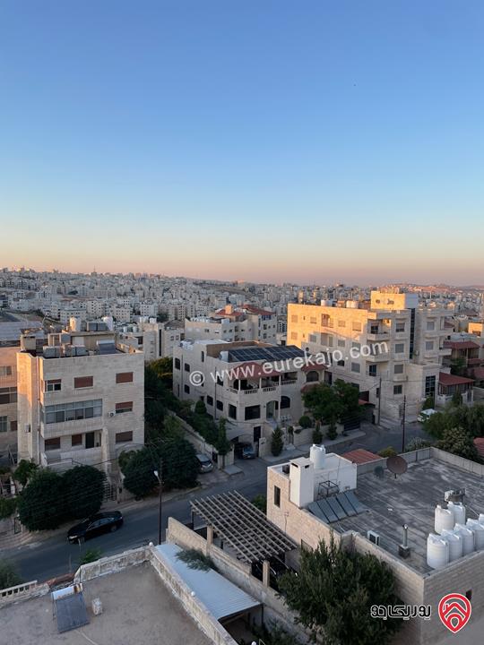 شقة طابق ثالث مساحة 160م مع روف 160م للبيع في عمان - الجبيهة
