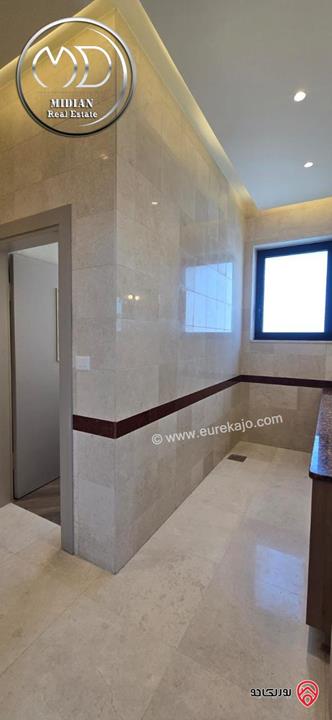 رووف طابقي فارغ للايجار في عمان - أجمل مواقع ام السماق مساحة 500م مع تراسات تشطيبات ديكورات عصرية فاخرة اطلالة رائعة