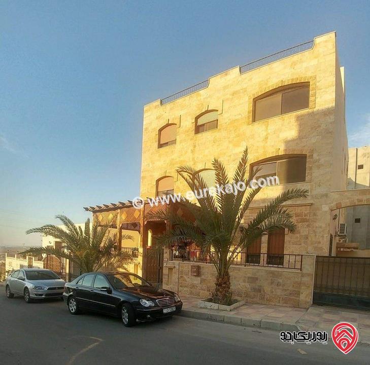 عمارة مكونة من 3 طوابق مساحة كل طابق 180م ومساحة الأرض 448م للبيع في العقبة - التاسعة