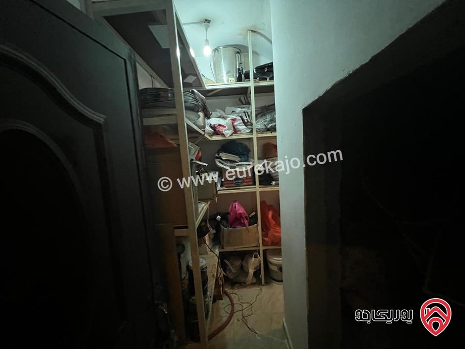 فيلا دوبلكس مساحة 550م على أرض 1030م للبيع في عمان - ضاحية الأمير علي طريق المطار 