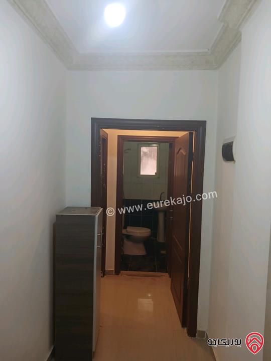 شقة طابق أول مساحة 130م للايجار في اربد 