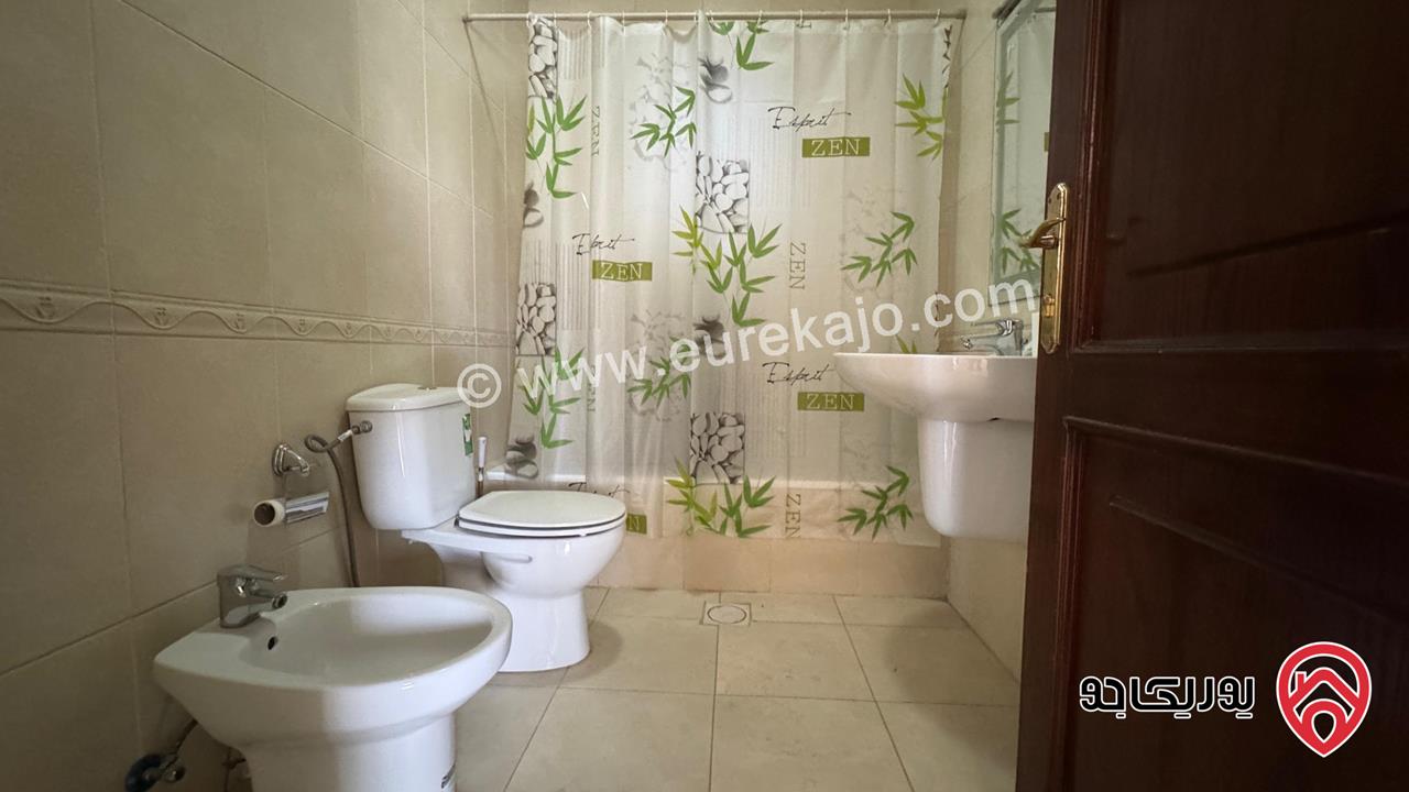 Unfurnished 4 Bedroom Apartment 300 Sqm for rent in Amman - 5th Circle