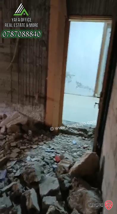 شقة شبه ارضية مساحة 148م للبيع في عمان - اليادودة 