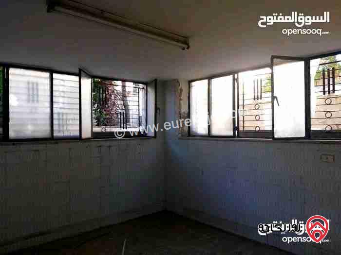 شقة تسوية بحاجة لصيانة مساحة 168م للبيع في عمان - جبل الحسين، شارع صفد 