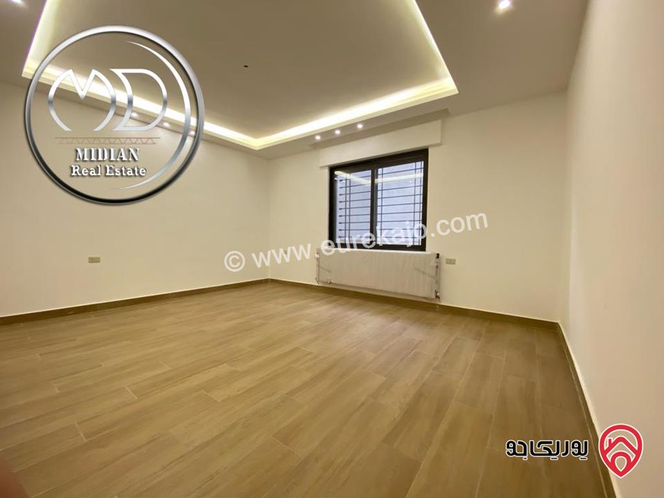 شقق جديدة دوبلكس طابق أخير مع روف للبيع في عمان - خلدا مساحات 140م & 185م مع تراسات امكانية الأقساط بأسعار مميزة