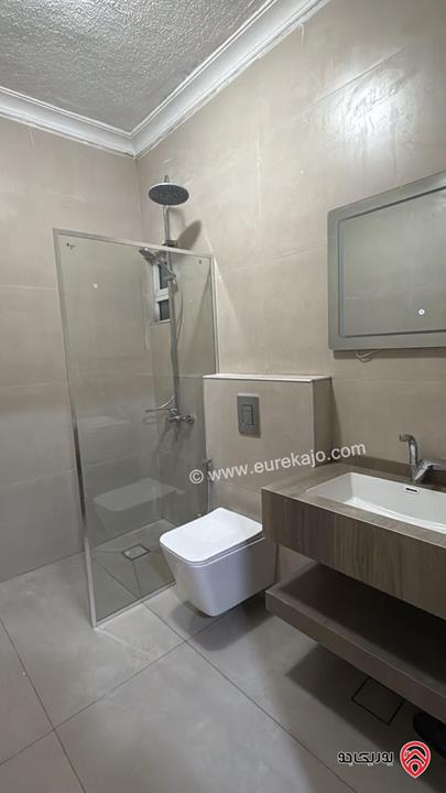 شقة أرضية مساحة 200م داخلي و 100م خارجي للايجار في عمان - ام السماق 