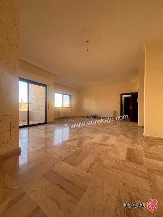 شقة طابق ثاني مساحة 190م للايجار في عمان - خلدا