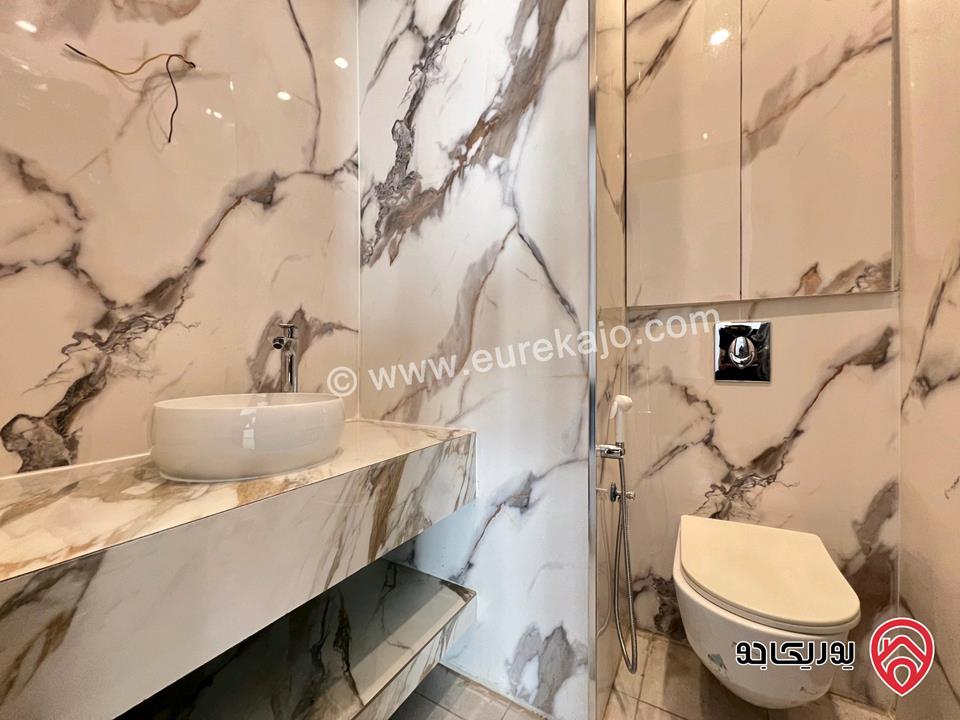 فيلا فاخرة مساحة 550م على ارض 1 دونم للبيع في عمان - عبدون اطلالة خلابة 