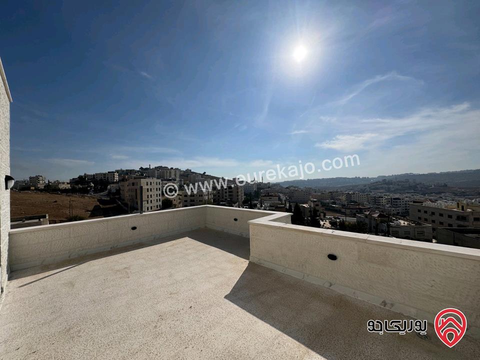 شقة بتشطيبات سوبر ديلوكس طابق أخير مع روف مساحة 175م للبيع في عمان - شفا بدران 