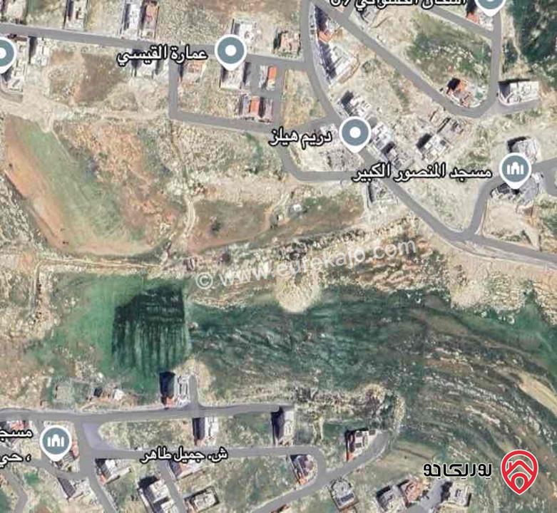 ارض على شارعين مساحة 750م للبيع في عمان - الجبيهة حي المنصور 