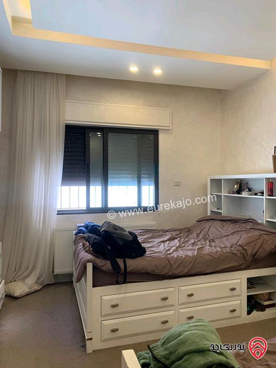 شقة شبه أرضية مساحة 187م داخلي و 145م خارجي للبيع في عمان - ضاحية الرشيد