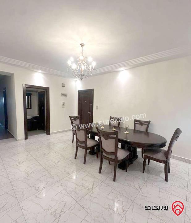 شقة ارضية مساحة 200م داخلي و 150م خارجي للايجار المفروش مع حديقة ومدخل خاص في عمان - جبل عمان 