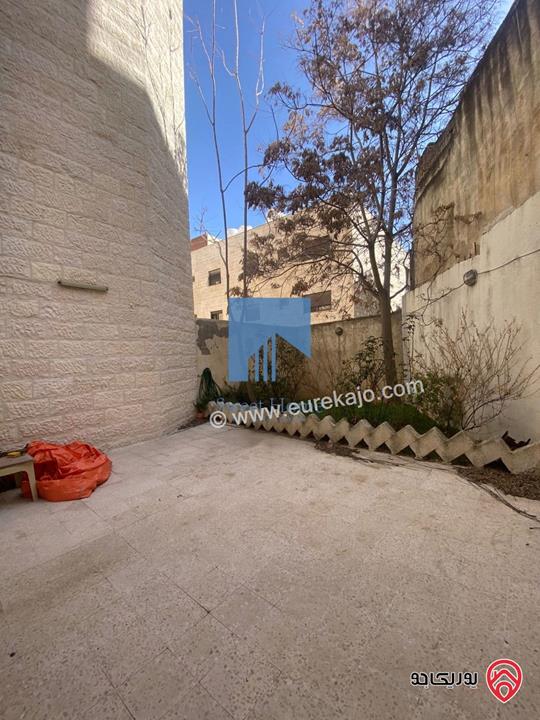 شقة أرضية مساحة 157م مع حديقة وترسات 100م للبيع في عمان - خلدا